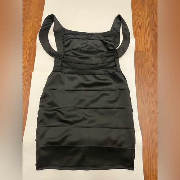 ♥️ FREE with any purchase 🙏🏽 NWT 🖤 Anna Kaci Little Black Dress bodycon - Picture 8 of 14